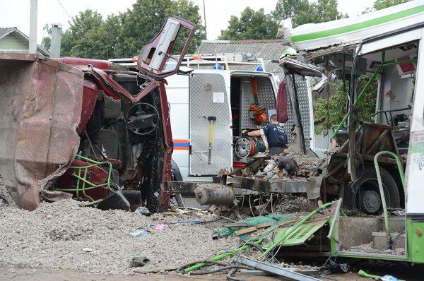 Mortal accidente de tráfico en Moscú - Sputnik Mundo