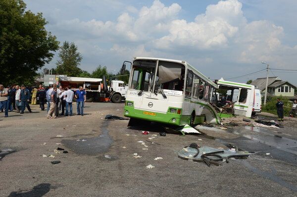 Mortal accidente de tráfico en Moscú - Sputnik Mundo