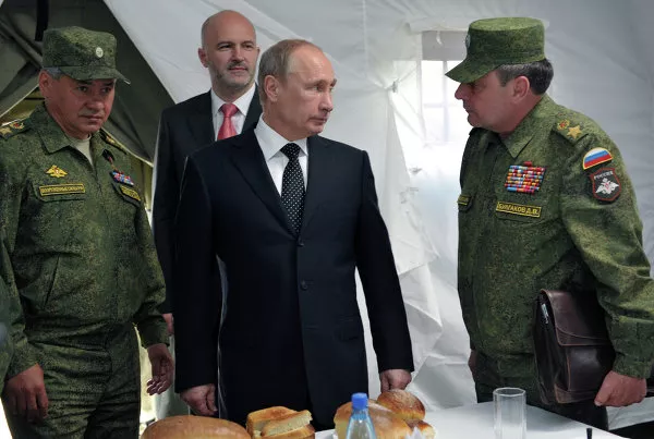 Putin presencia los mayores ejercicios militares en Transbaikalia Putin presencia los mayores ejercicios militares en Transbaikalia - Sputnik Mundo