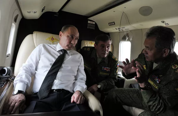 Putin presencia los mayores ejercicios militares en Transbaikalia Putin presencia los mayores ejercicios militares en Transbaikalia - Sputnik Mundo