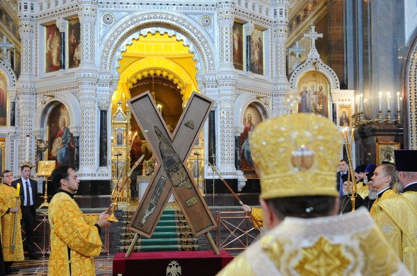 La cruz del apóstol San Andrés en la principal catedral ortodoxa de Rusia - Sputnik Mundo