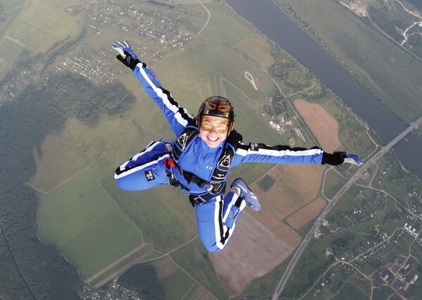 Paracaidismo, de la Rusia imperial a la actualidad - Sputnik Mundo