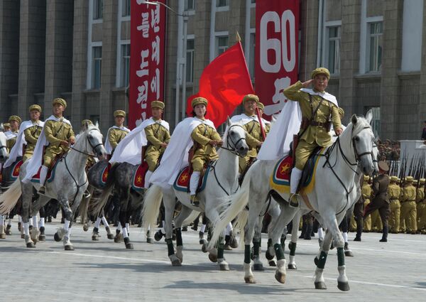 Desfile en Corea del Norte por el 60º aniversario del fin de la Guerra de Corea - Sputnik Mundo