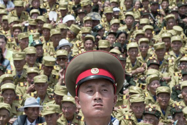 Desfile en Corea del Norte por el 60º aniversario del fin de la Guerra de Corea - Sputnik Mundo