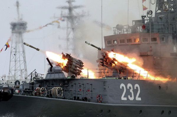 El Día de la Armada rusa en 2013 - Sputnik Mundo