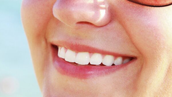 Científicos chinos cultivan dientes a partir de células madre obtenidas de la orina - Sputnik Mundo