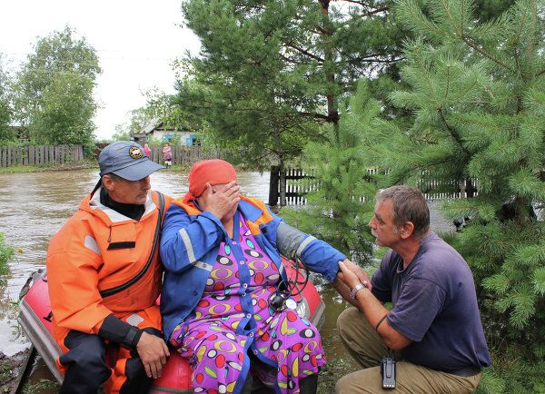 Consecuencias de las inundaciones en la provincia rusa de Amur - Sputnik Mundo