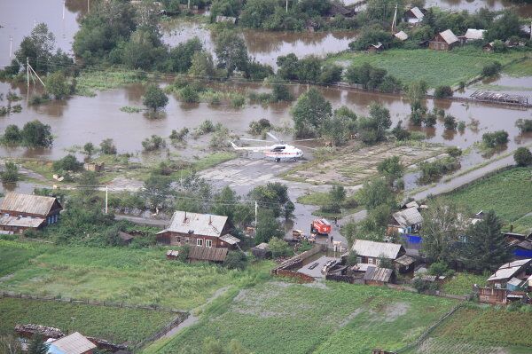 Consecuencias de las inundaciones en la provincia rusa de Amur - Sputnik Mundo