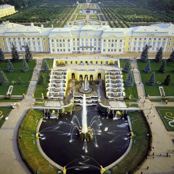 Palacios, parques y fuentes de Peterhof - Sputnik Mundo