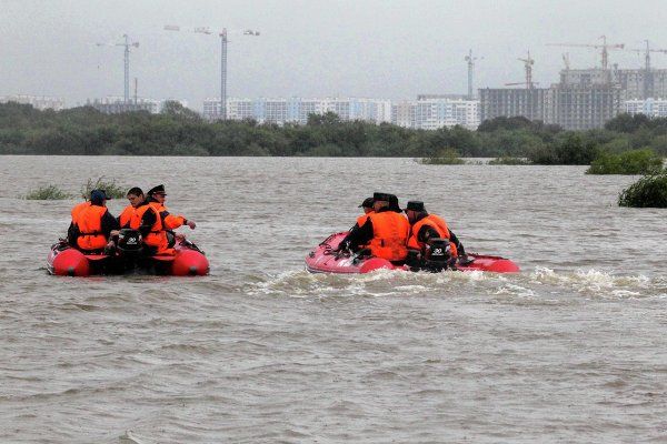Estado de emergencia en Jabárovsk por temor a inundaciones - Sputnik Mundo