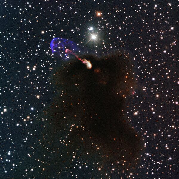 Imágenes únicas de una estrella recién nacida - Sputnik Mundo