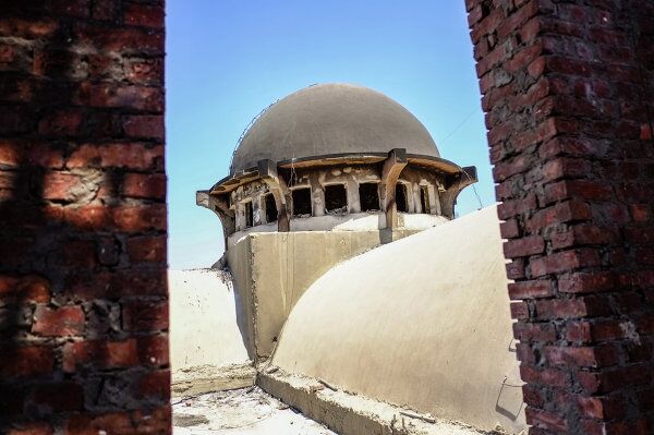 Iglesias cristianas quemadas a raíz de disturbios en Egipto Iglesias cristianas quemadas a raíz de disturbios en Egipto - Sputnik Mundo