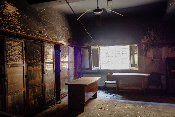 Iglesias cristianas quemadas a raíz de disturbios en Egipto Iglesias cristianas quemadas a raíz de disturbios en Egipto - Sputnik Mundo