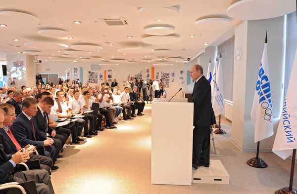 Vladímir Putin inauguró hoy el campus de la Universidad Olímpica Internacional de Sochi - Sputnik Mundo