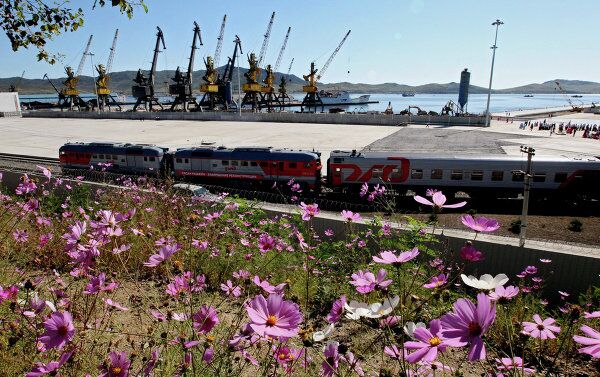 Inauguración de un ferrocarril entre Rusia y Corea del Norte Inauguración de un ferrocarril entre Rusia y Corea del Norte - Sputnik Mundo