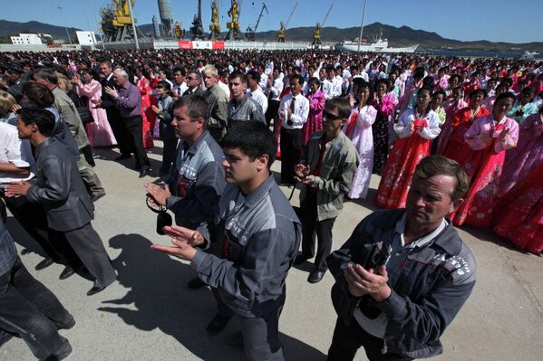 Inauguración de un ferrocarril entre Rusia y Corea del Norte Inauguración de un ferrocarril entre Rusia y Corea del Norte - Sputnik Mundo