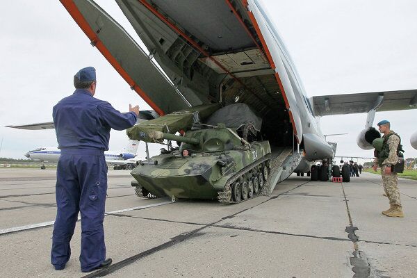 Las maniobras conjuntas ruso-bielorrusas Zapad 2013 - Sputnik Mundo