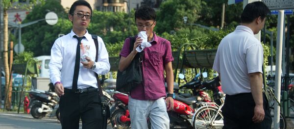 China pide a sus ciudadanos no hurgar la nariz en el extranjero China pide a sus ciudadanos no hurgar la nariz en el extranjero - Sputnik Mundo