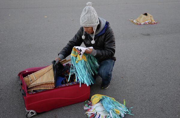 Músicos ecuatorianos llevan canciones de su tierra hasta el norte de Rusia - Sputnik Mundo