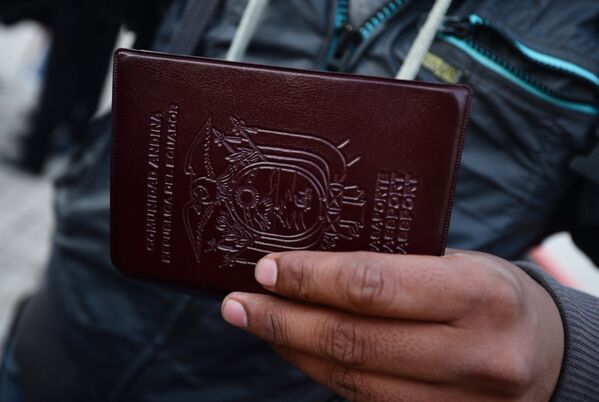 Músicos ecuatorianos llevan canciones de su tierra hasta el norte de Rusia - Sputnik Mundo