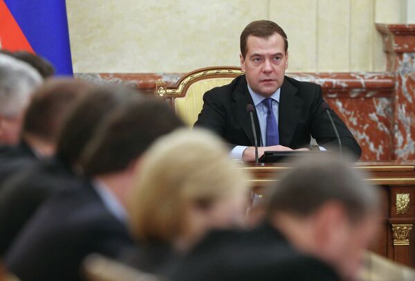 El primer ministro ruso Dmitri Medvédev - Sputnik Mundo