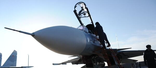 Casa Su-30 SM en la base aérea rusa (Archivo) - Sputnik Mundo