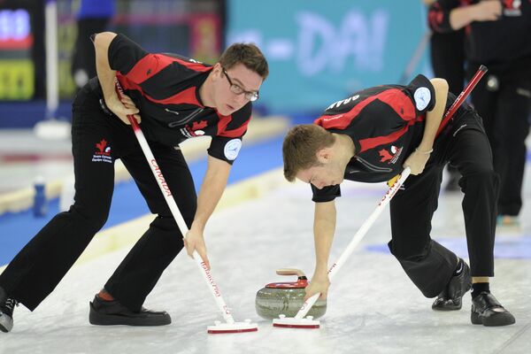 Deportes olímpicos de invierno: curling - Sputnik Mundo