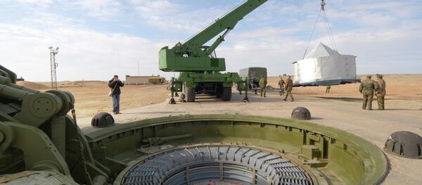 El plataforma de lanzamiento de los misiles intercontinentales en Baikonur - Sputnik Mundo