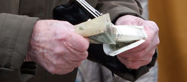 Los rusos pierden la esperanza de hacerse ricos, indica un estudio - Sputnik Mundo