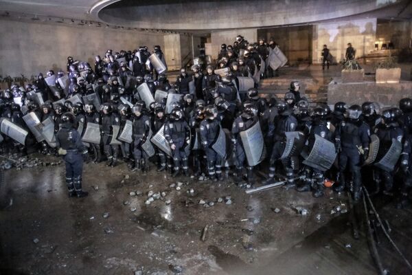 Los disturbios de Kiev - Sputnik Mundo