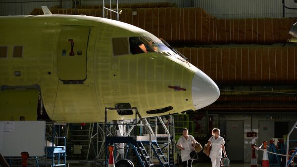 Sukhoi Superjet 100 - Sputnik Mundo