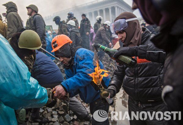 Disturbios en Kiev y otras ciudades de Ucrania - Sputnik Mundo