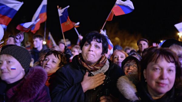 El 95,7% de los crimeos apoyan la integración en Rusia, según primeros datos - Sputnik Mundo