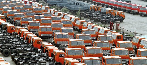 Camiones en las plantas de Kamaz en Naberezhnye Chelny - Sputnik Mundo