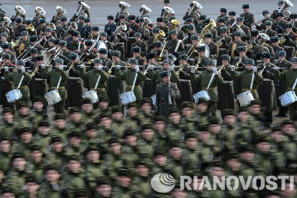 Militares se preparan para el Desfile de la Victoria en la Plaza Roja - Sputnik Mundo
