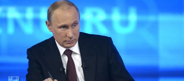 “Línea directa” con Vladímir Putin (archivo) “Línea directa” con Vladímir Putin (archivo) - Sputnik Mundo