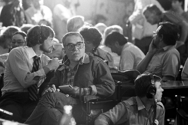 Gabriel García Márquez en su visita a Moscú en el año 1987 - Sputnik Mundo