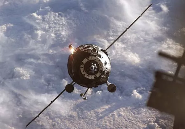 Los cargueros espaciales Progress recibirán un nuevo sistema de enganche en 2015 - Sputnik Mundo