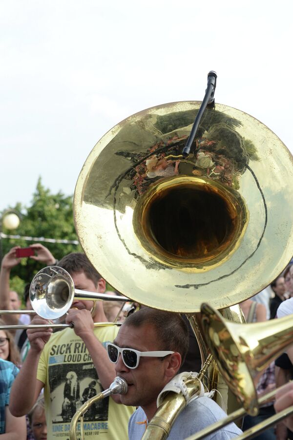 Orquestas de todo el mundo desfilarán por Moscú los días 1 y 2 de mayo - Sputnik Mundo