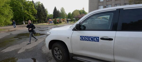 Delegación de la OSCE, en epicentro de un ataque de mortero de Kiev - Sputnik Mundo