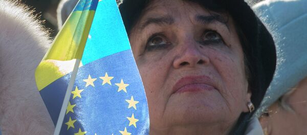 Mitin de la Plaza de la Independencia en Kyiv en pro de la euro integración de Ucrania (archivo) - Sputnik Mundo