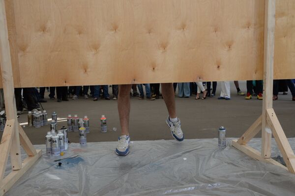 Festival de Grafiti “Gracias al abuelo por la Victoria” - Sputnik Mundo