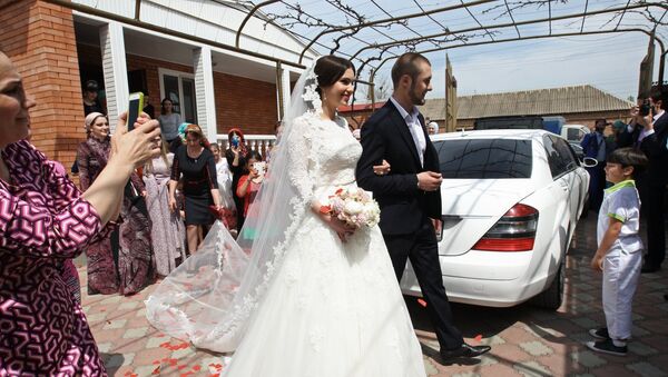 Boda tradicional chechena - Sputnik Mundo