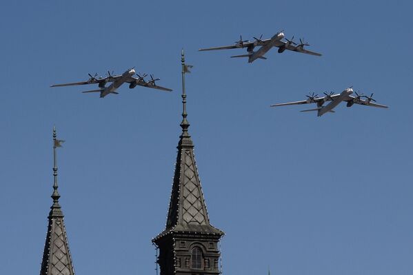 Desfile del Día de la Victoria en la Plaza Roja - Sputnik Mundo