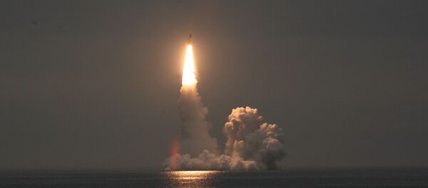 Lanzamiento del misil Bulava - Sputnik Mundo