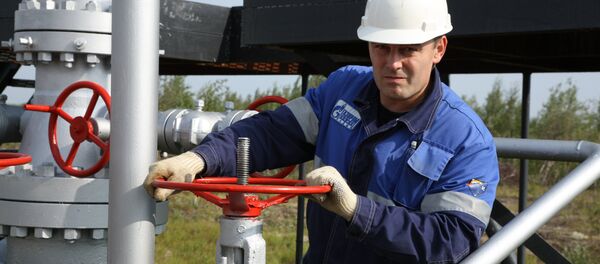 Un obrero de la empresa rusa Gazprom - Sputnik Mundo