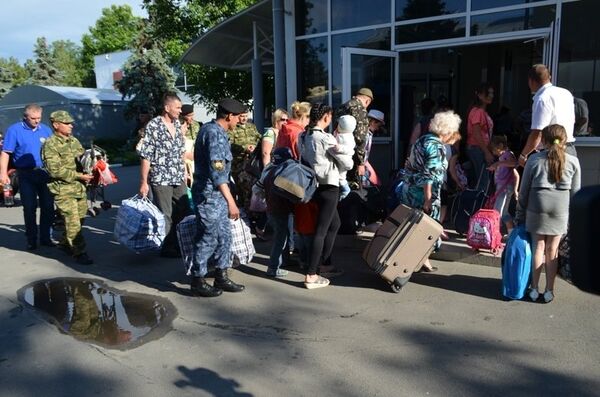 La ONU registra unos 110.000 refugiados ucranianos en Rusia - Sputnik Mundo