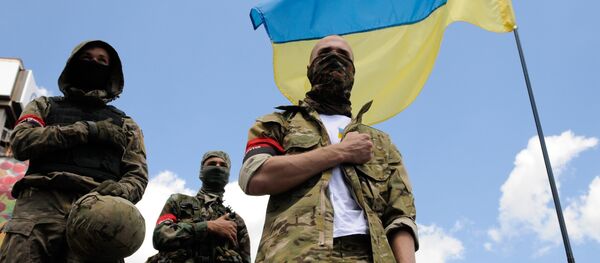 Militantes de Pravy Sektor (archivo) - Sputnik Mundo