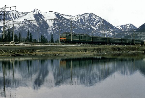 Rusia relanza el proyecto de Ferrocarril Baikal-Amur - Sputnik Mundo