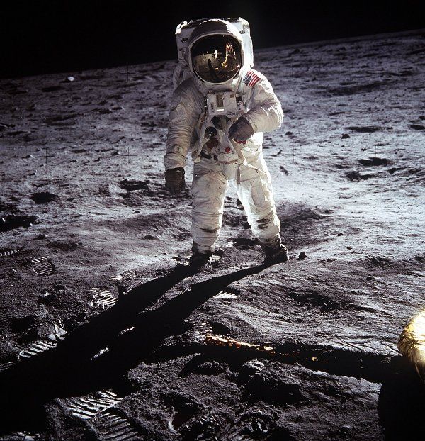 Apollo 11: “Ustedes alunizaron, y nosotros nos pusimos morados” Apollo 11: “Ustedes alunizaron, y nosotros nos pusimos morados” - Sputnik Mundo